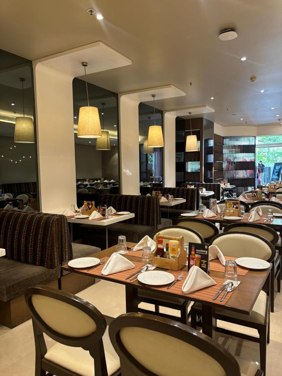 The Fern - Goregaon Mumbai Ngoại thất bức ảnh