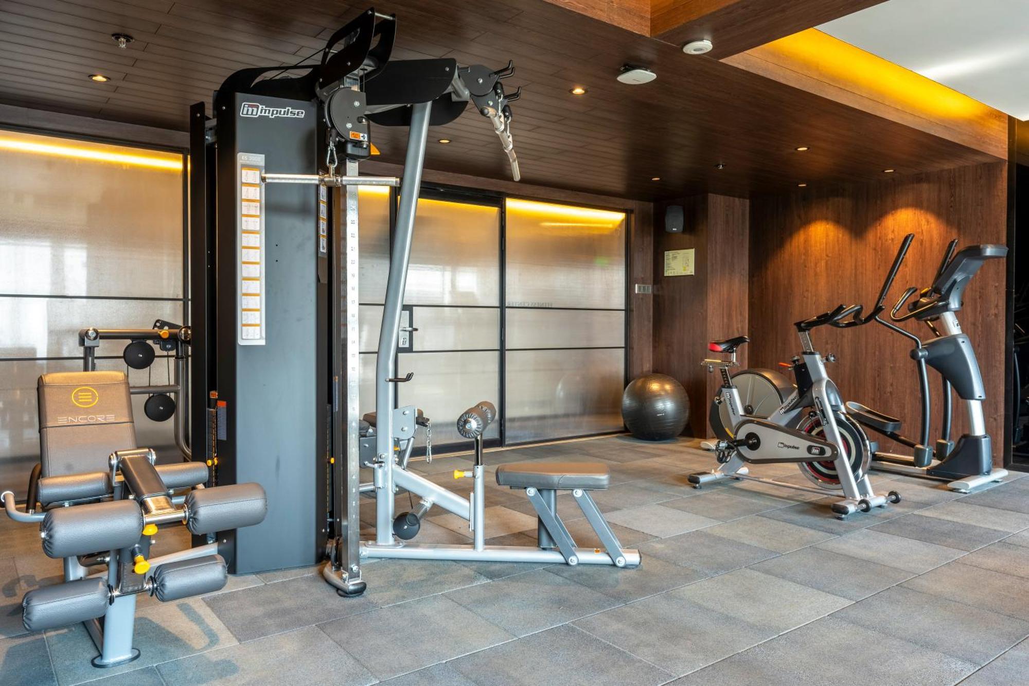 The Fern - Goregaon Mumbai Ngoại thất bức ảnh