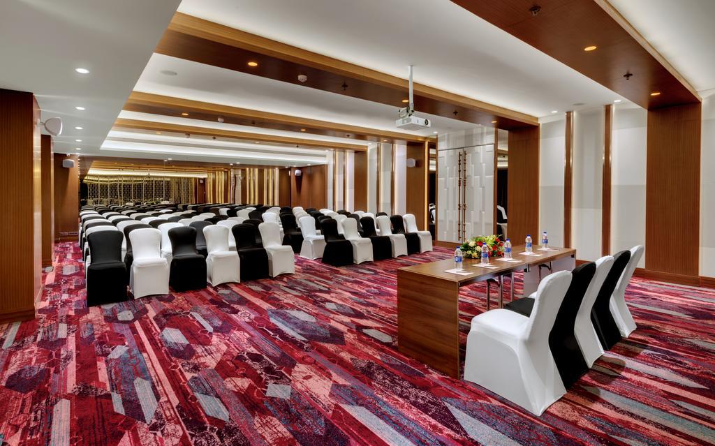 The Fern - Goregaon Mumbai Ngoại thất bức ảnh
