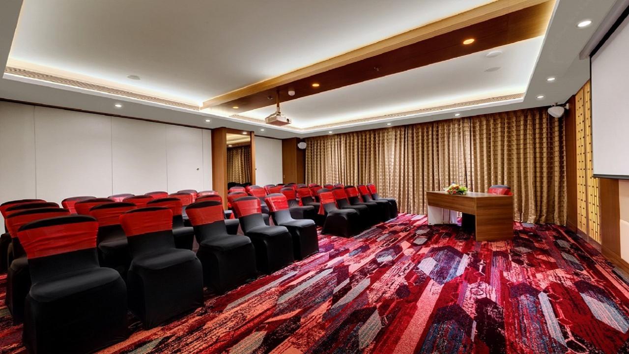 The Fern - Goregaon Mumbai Ngoại thất bức ảnh